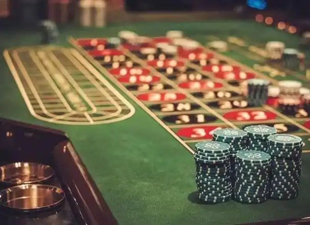 Sweet Bonanza and Aviator slot game tiles on gudang4d slot